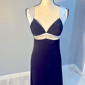 Elegant long dress black and white